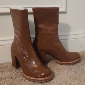Stuart Weitzman Dalenna Boots